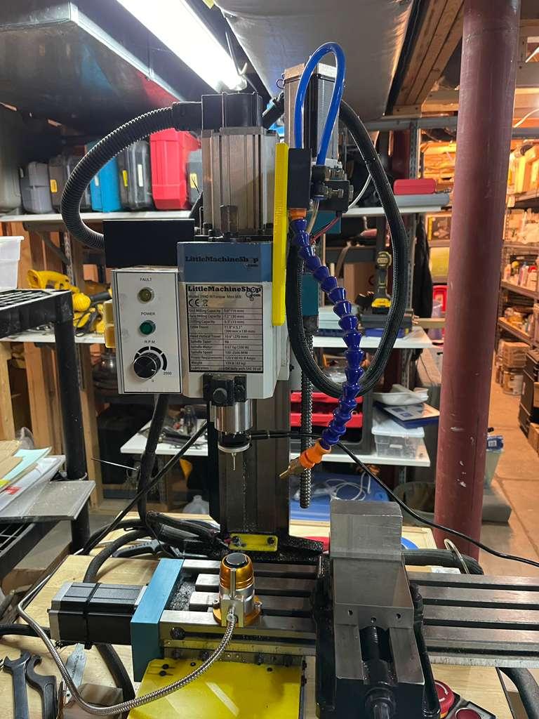 Complete but messy mill setup